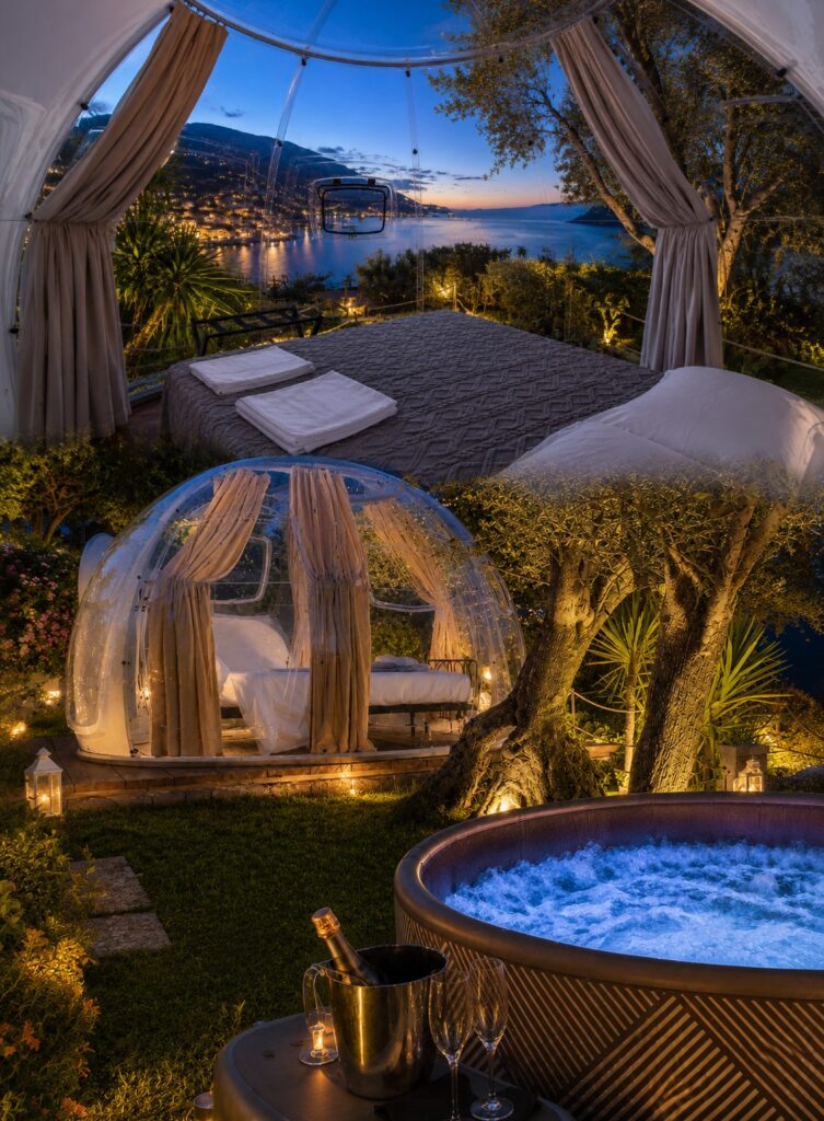 luxury and romantic bubble room and private jacuzzi