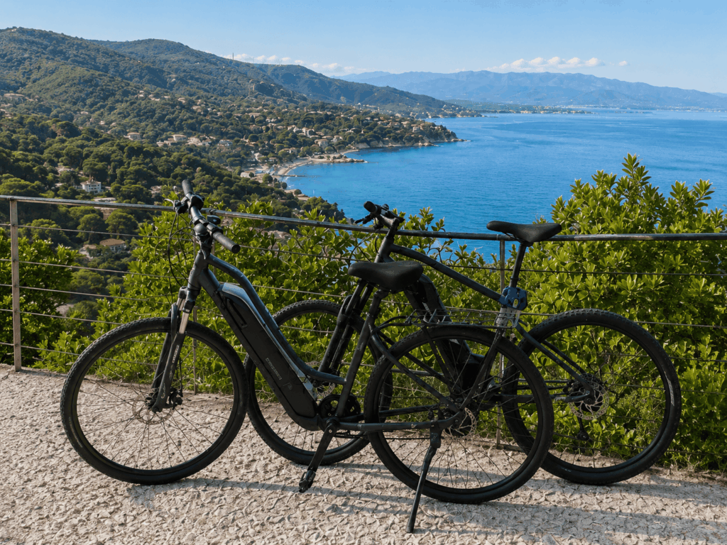 E-bike ride along the scenic road of the Ligurian Riviera, Portofino